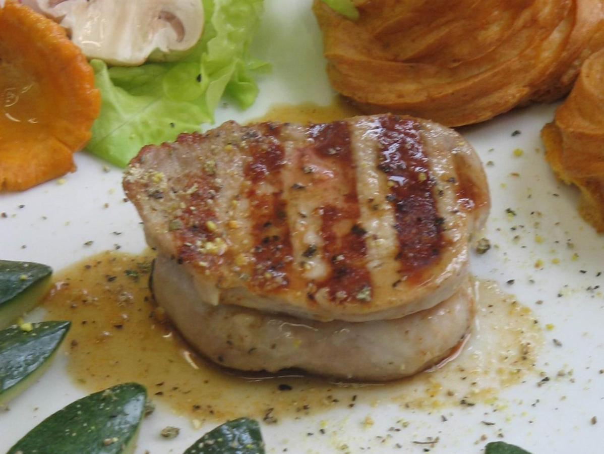 Germania Hotel Am Schlosspark Meyenburg  Ngoại thất bức ảnh
