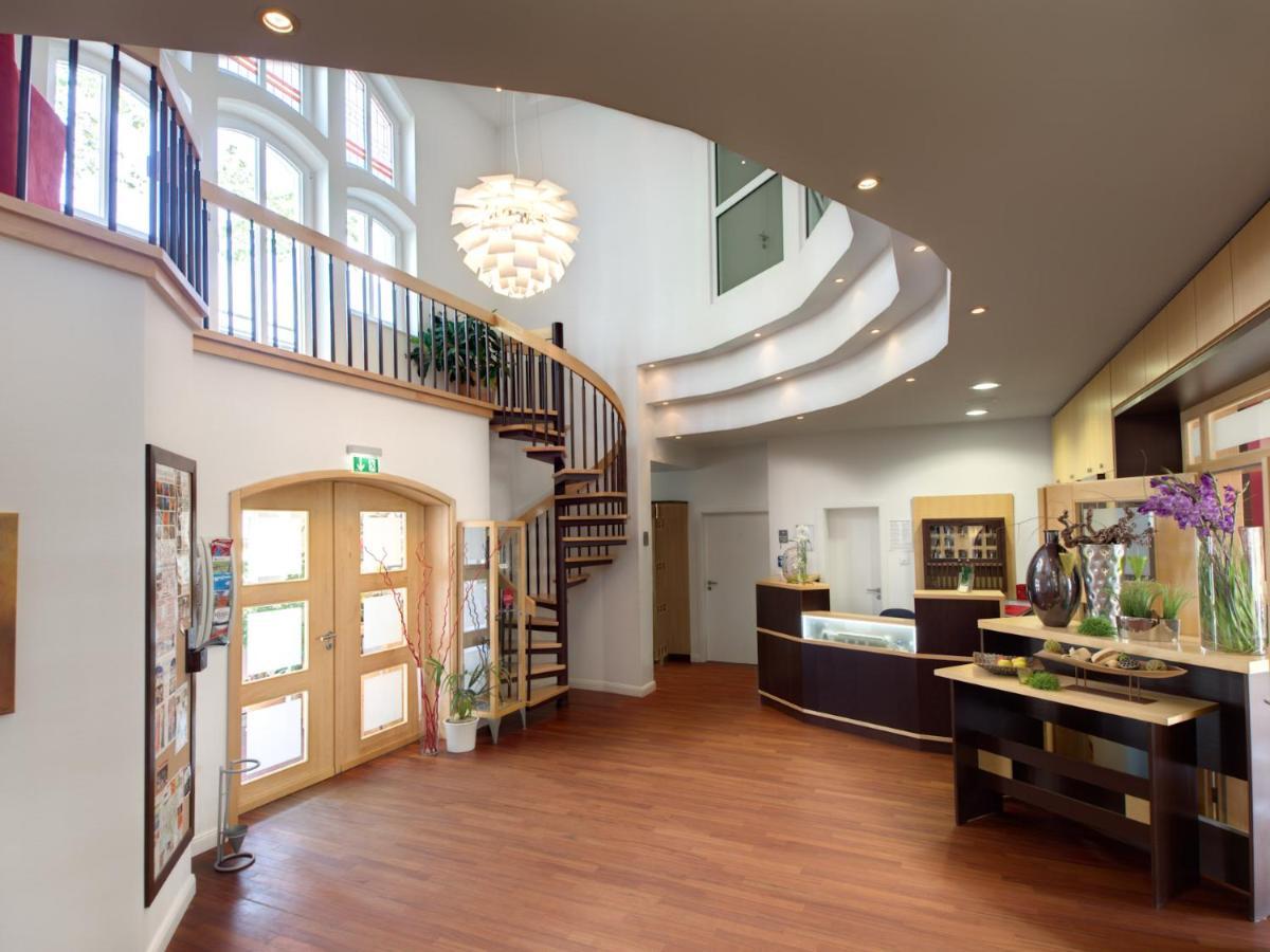 Germania Hotel Am Schlosspark Meyenburg  Ngoại thất bức ảnh